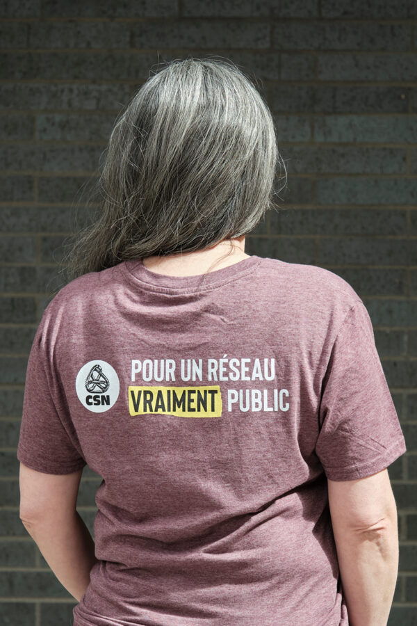 T-shirt Vraiment Public (au profit des travailleuses et travailleurs en conflit)
